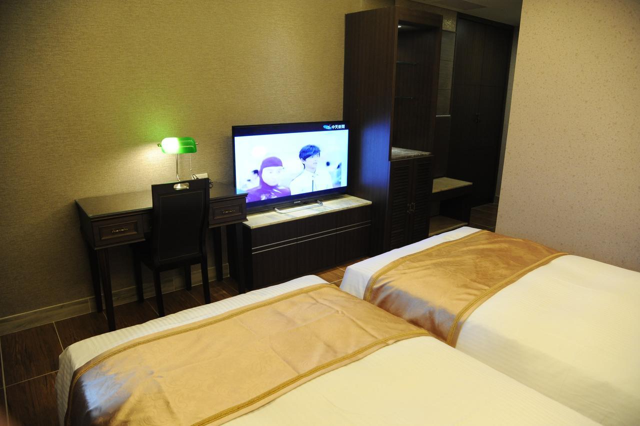 โรงแรมเมเปิ้ล ไถหนาน ภายนอก รูปภาพ